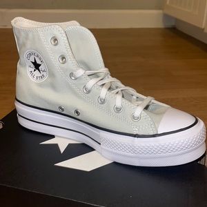 Grey Platform Converse